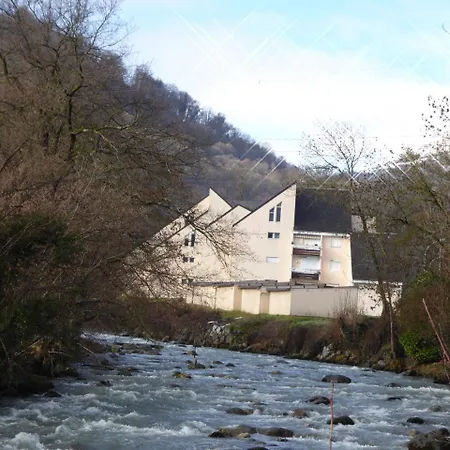 Les Berges Du Gave D'azun Apartamento